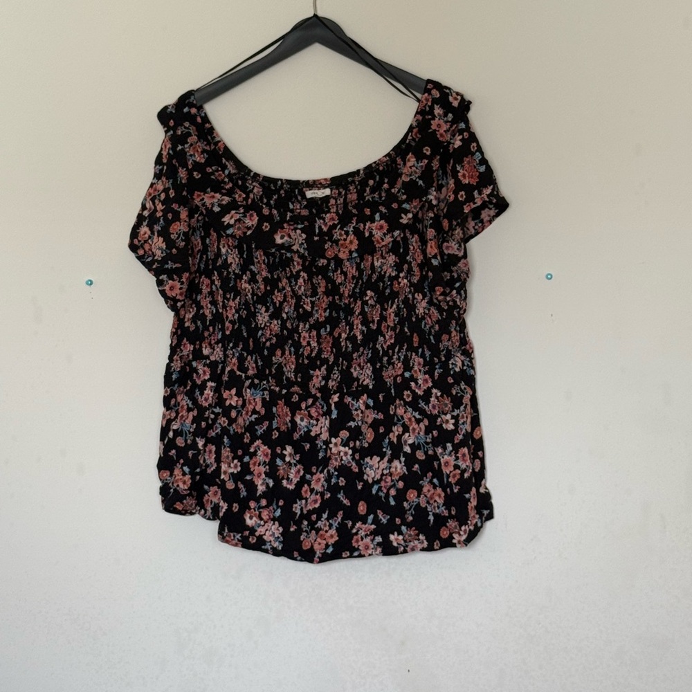 Floral BlackRuffle Short Sleeve Top Plus Size 3X